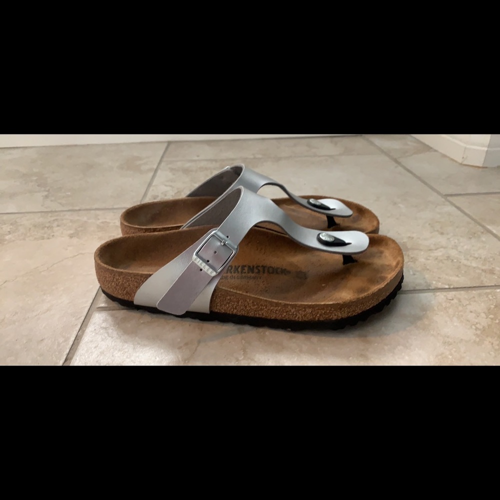 Birkenstock - women’s size 38 silver color.